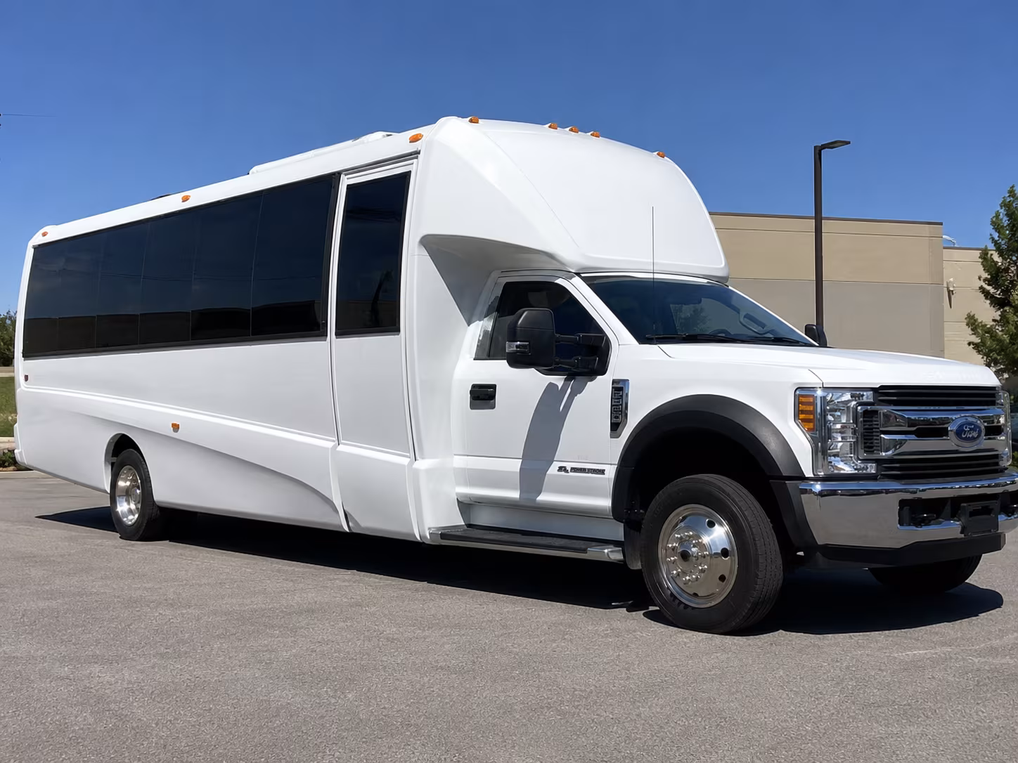 sandy book charter buses for your sandy government or military group